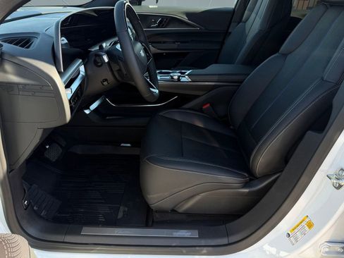 New 2026 Cadillac Lyriq Sport w/ LPO, Floor Liner Package image 5