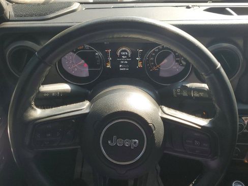 Used 2021 Jeep Wrangler Sport S image 15