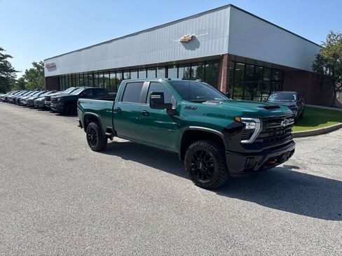 New 2026 Chevrolet Silverado 2500 LT w/ Trail Boss Package AWD/4WD image 4