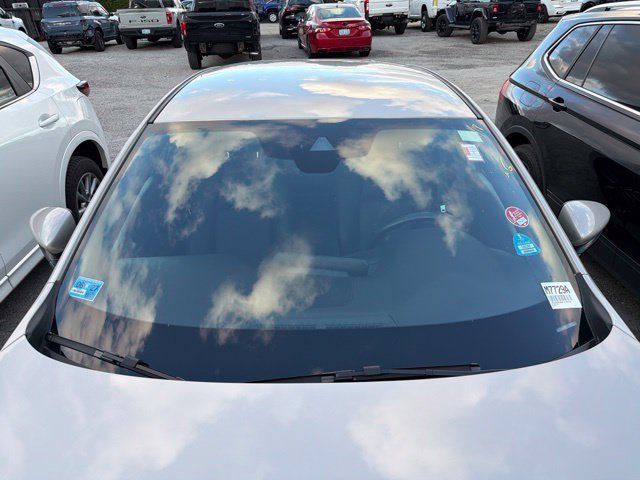 Used 2023 MAZDA MAZDA3 s FWD image 8