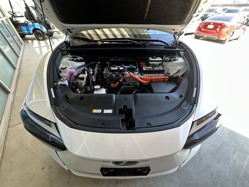 Used 2023 Lexus RZ 450e Premium image 41