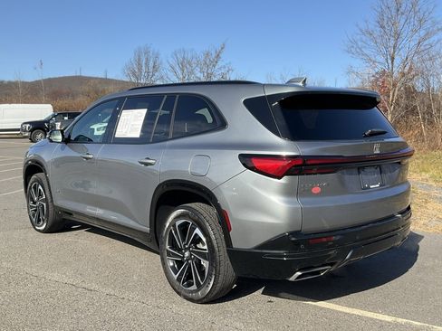 Used 2025 Buick Enclave Sport Touring w/ Power Package image 30