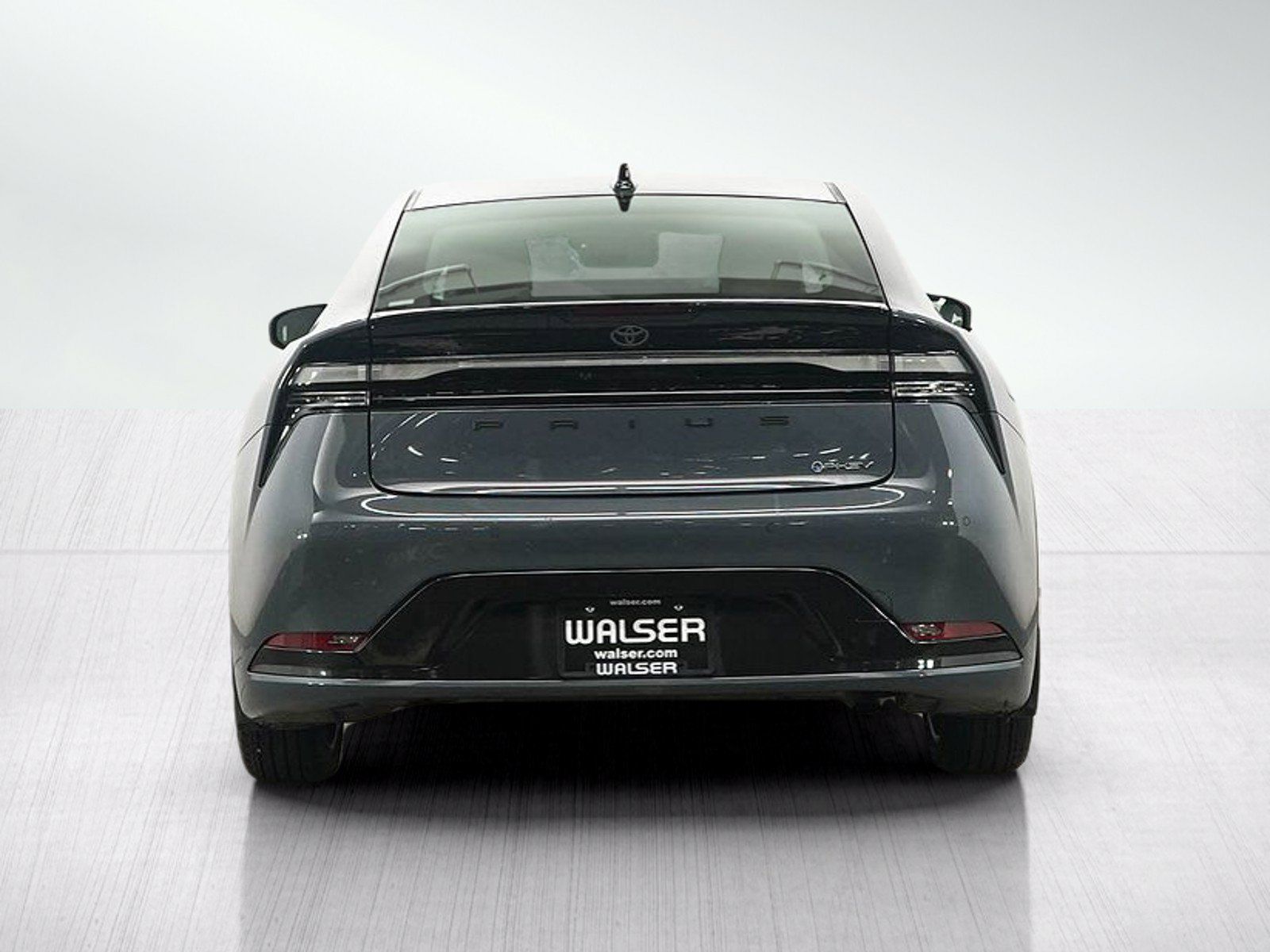 Used 2026 Toyota Prius Plug-In Hybrid FWD image 4