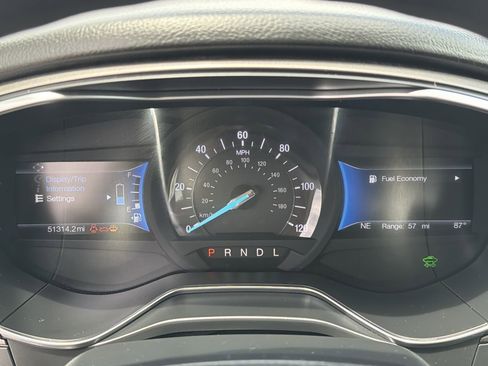 Used 2017 Ford Fusion S FWD image 27