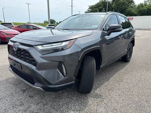 Used 2023 Toyota RAV4 XSE AWD/4WD image 2