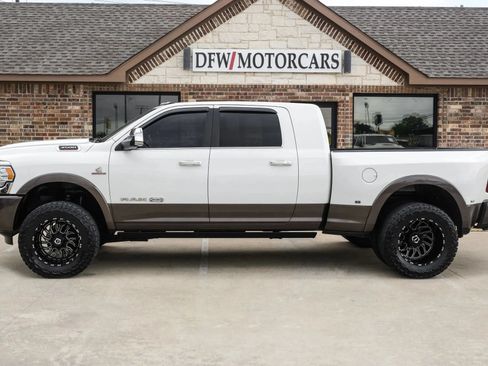 Used 2022 RAM 3500 Limited AWD/4WD image 7