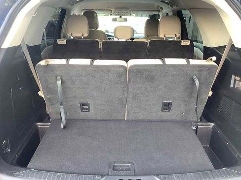 Used 2021 Ford Explorer XLT w/ Class III Trailer Tow Package image 19