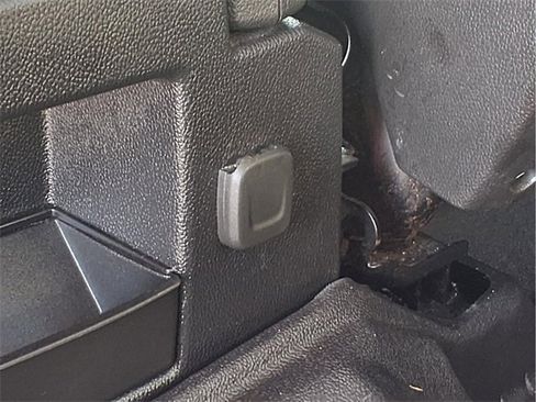 Certified 2018 Chevrolet Silverado 1500 LT w/ All Star Edition image 20