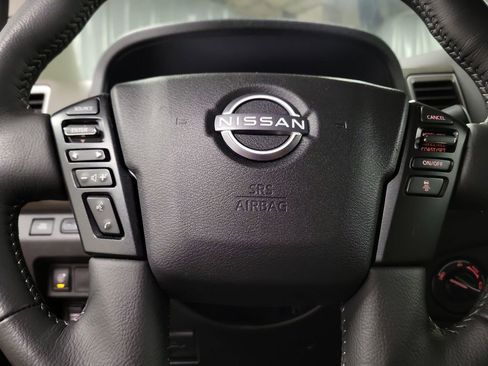 Used 2024 Nissan Frontier SV w/ SV Convenience Package AWD/4WD image 17