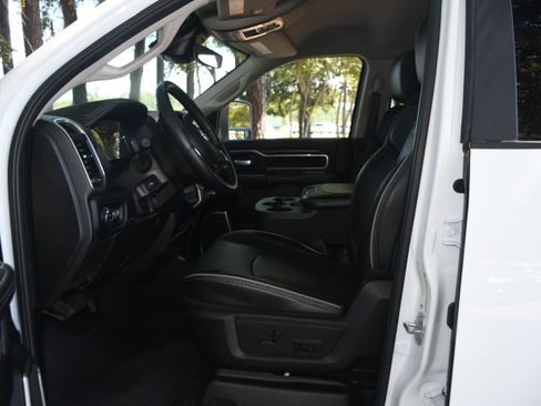 Used 2024 RAM 2500 Laramie w/ Safety Group AWD/4WD image 7