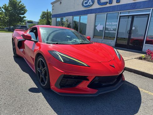 Used 2020 Chevrolet Corvette Stingray Premium Cpe w/ 3LT Preferred Equipment Group RWD image 2
