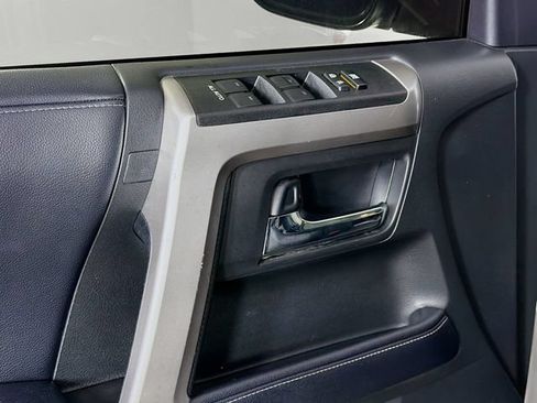 Used 2019 Toyota 4Runner SR5 Premium AWD/4WD image 19