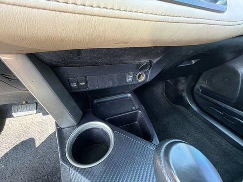 Used 2014 Toyota RAV4 XLE AWD/4WD image 28