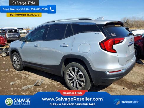 Used 2021 GMC Terrain SLT w/ Infotainment Package II AWD/4WD image 3