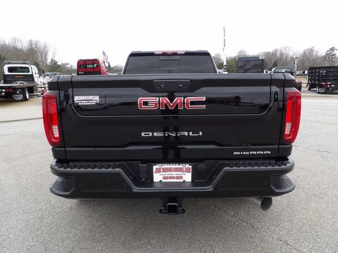 Used 2023 GMC Sierra 3500 Denali w/ Denali Ultimate Package image 6