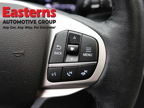Used 2021 Ford Explorer XLT w/ Equipment Group 202A AWD/4WD image 16