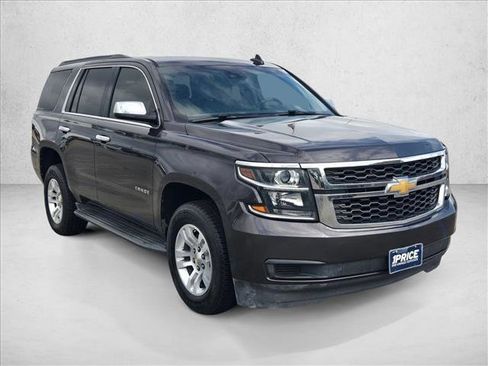 Used 2018 Chevrolet Tahoe LS w/ Enhanced Driver Alert Package image 3