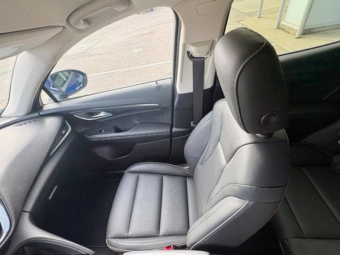 Used 2023 Buick Envision Essence image 15