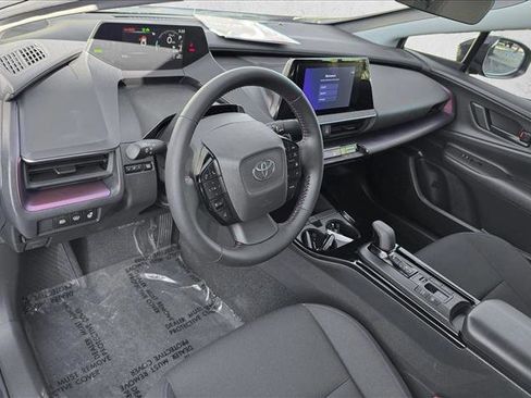 Used 2026 Toyota Prius Plug-In Hybrid image 11