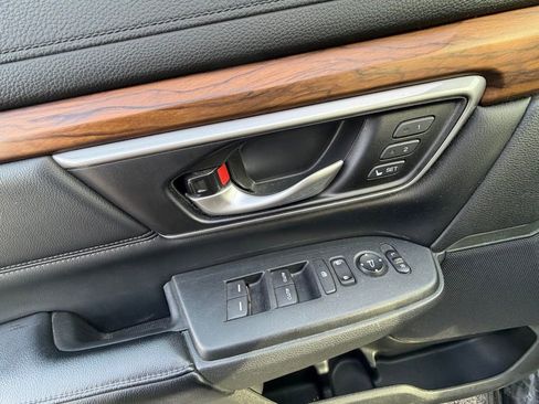 Used 2018 Honda CR-V EX-L image 10