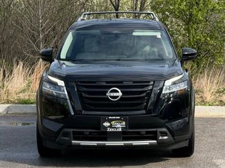 Certified 2024 Nissan Pathfinder SL w/ Black Appearance Package AWD/4WD video 2