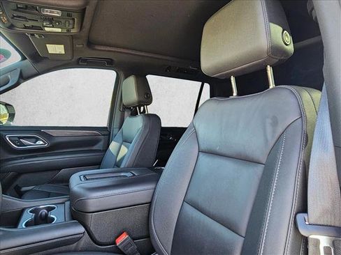 Used 2024 Chevrolet Tahoe Z71 w/ Luxury Package image 20