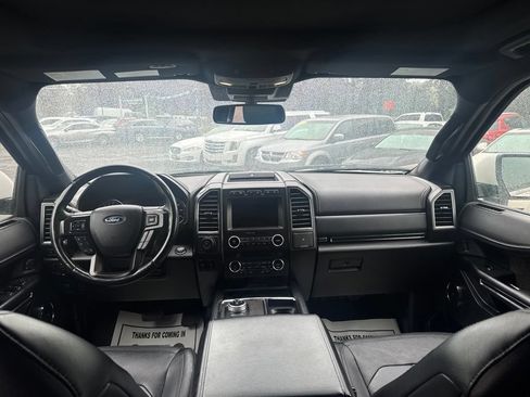 Used 2019 Ford Expedition Limited w/ Equipment Group 302A AWD/4WD image 38