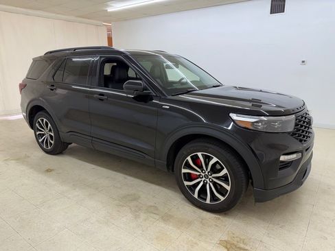 Used 2024 Ford Explorer ST-Line w/ Class IV Trailer Tow Package AWD/4WD image 8