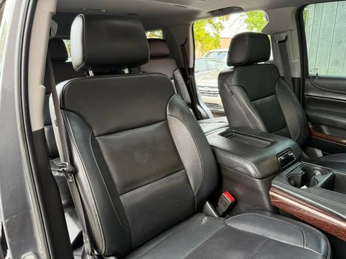 Used 2018 GMC Yukon SLT w/ Premium Edition AWD/4WD image 23