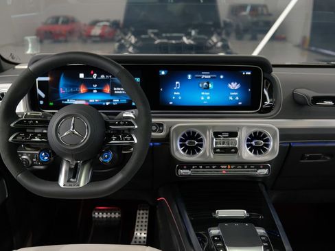 Used 2025 Mercedes-Benz G 63 AMG 4MATIC image 53