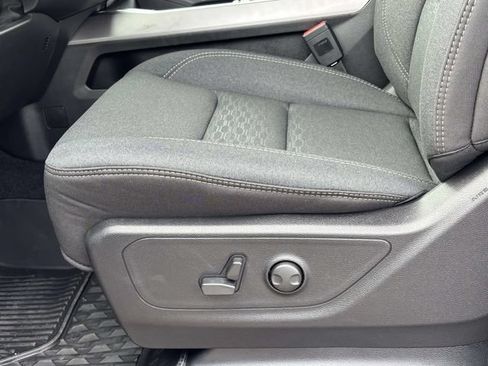 New 2026 RAM 1500 Big Horn AWD/4WD image 12