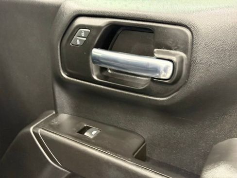 Used 2020 Chevrolet Silverado 1500 Custom Trail Boss w/ Custom Convenience Package image 24