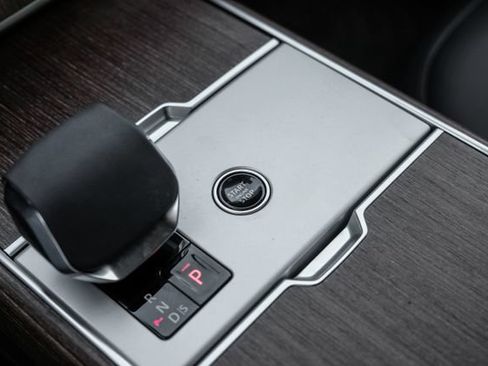 New 2026 Land Rover Range Rover SE AWD/4WD image 29