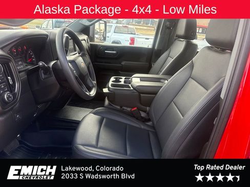 Used 2024 Chevrolet Silverado 3500 W/T image 9