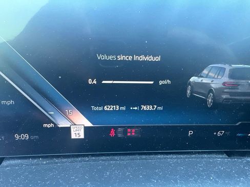 Used 2024 BMW X7 xDrive40i w/ M Sport Package AWD/4WD image 10