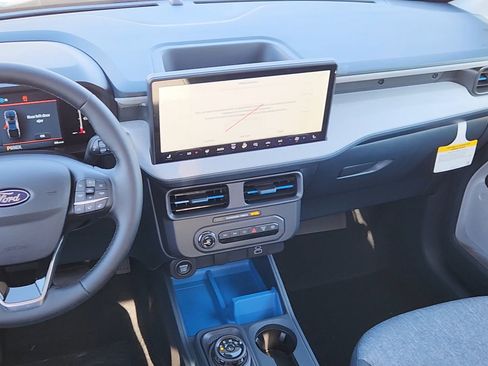 New 2025 Ford Maverick XLT w/ XLT Luxury Package image 16