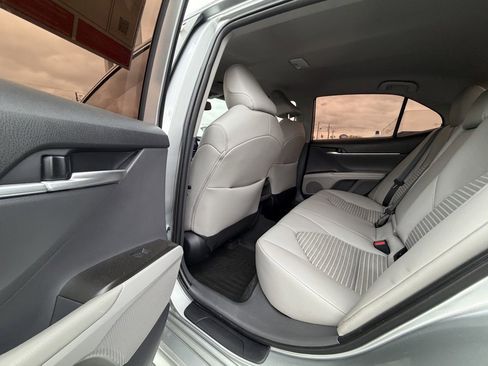 Used 2024 Toyota Camry SE w/ Convenience Package image 19