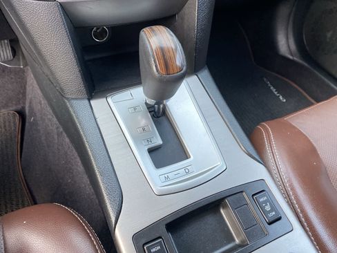 Used 2014 Subaru Outback 3.6R Limited image 36