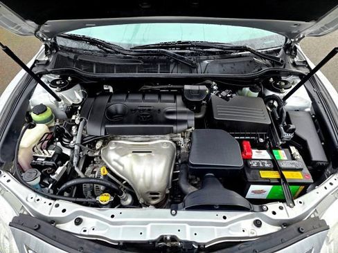 Used 2011 Toyota Camry LE image 36