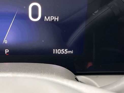 Certified 2024 Buick Encore GX Preferred AWD/4WD image 15