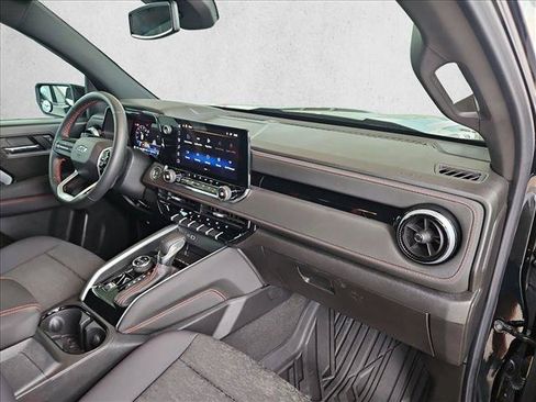 Used 2026 Chevrolet Colorado Z71 AWD/4WD image 22