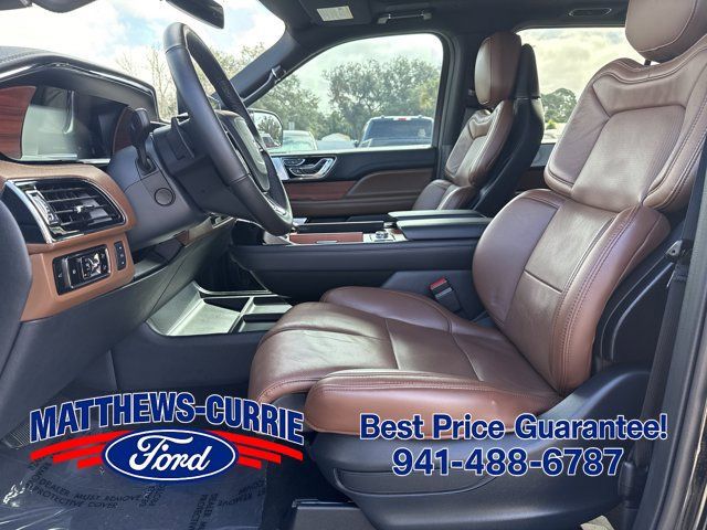 Used 2024 Lincoln Navigator L Reserve AWD/4WD image 9