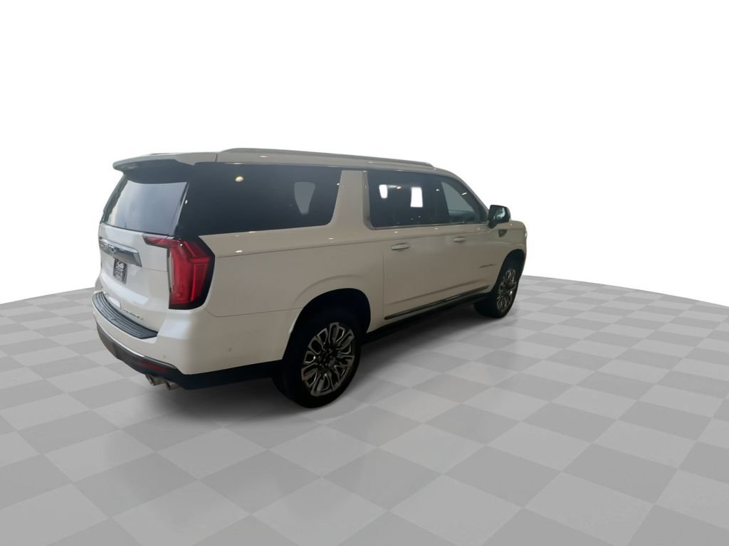 Certified 2023 GMC Yukon XL Denali Ultimate AWD/4WD image 8