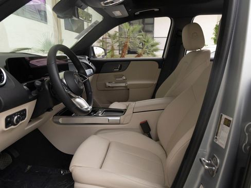 Used 2026 Mercedes-Benz GLB 250 image 14