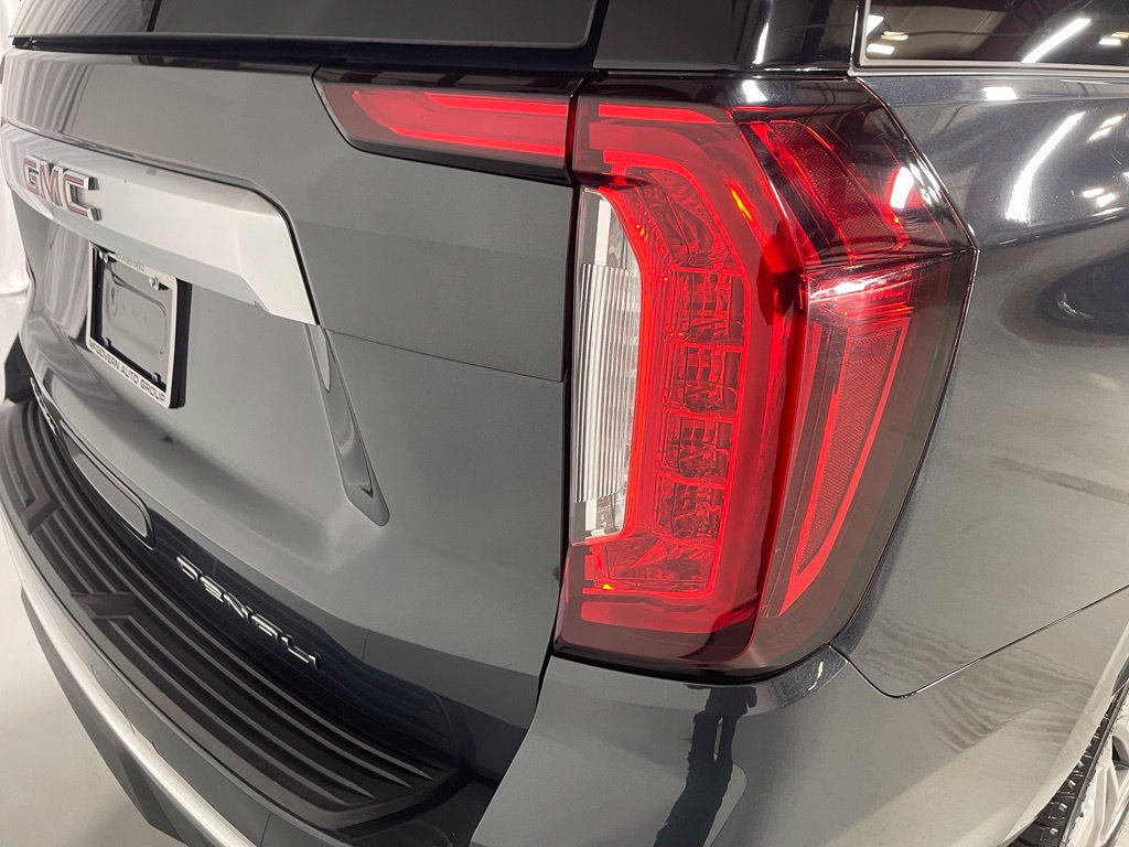 Used 2021 GMC Yukon Denali w/ LPO, Illumination Package AWD/4WD image 13