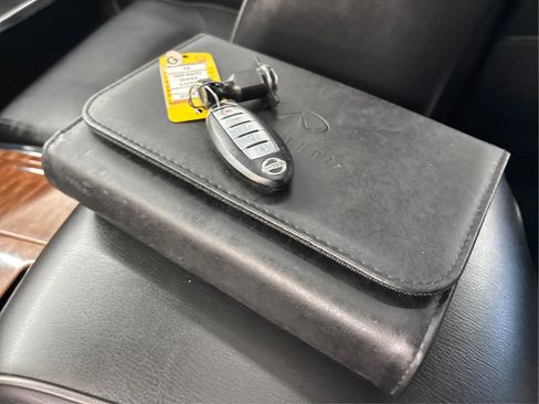 Used 2019 INFINITI QX80 Luxe image 42