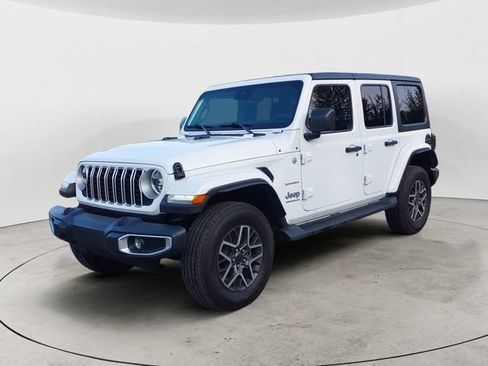 Used 2024 Jeep Wrangler Unlimited Sahara w/ Technology Group AWD/4WD image 1