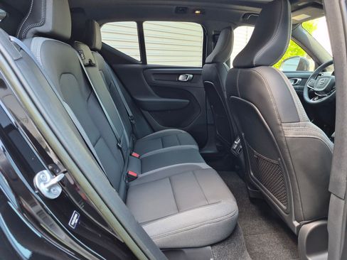 Used 2023 Volvo XC40 Recharge Plus AWD/4WD image 28
