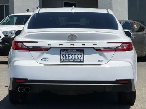 Certified 2025 Toyota Camry SE w/ Convenience Package AWD/4WD image 8