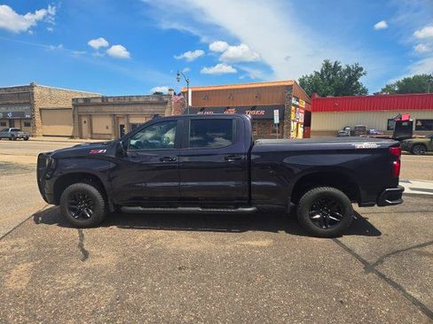Used 2023 Chevrolet Silverado 1500 LT Trail Boss w/ Convenience Package II AWD/4WD image 11